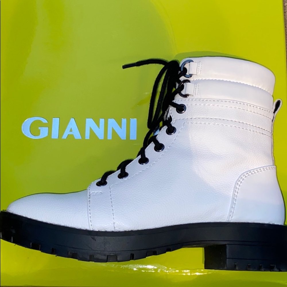 Gianni Bini White Boots